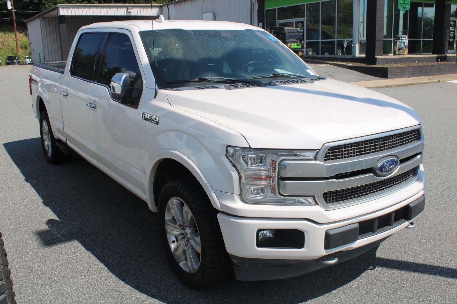 Used 2019 White Platinum Metallic Tri-Coat Ford Platinum image 3