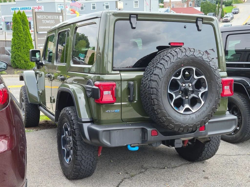 Used 2023 Green Jeep Rubicon 4xe image 8