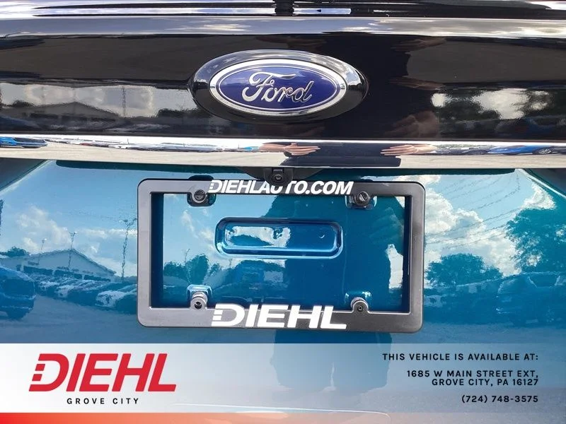 Used 2020 Green Ford SEL image 10