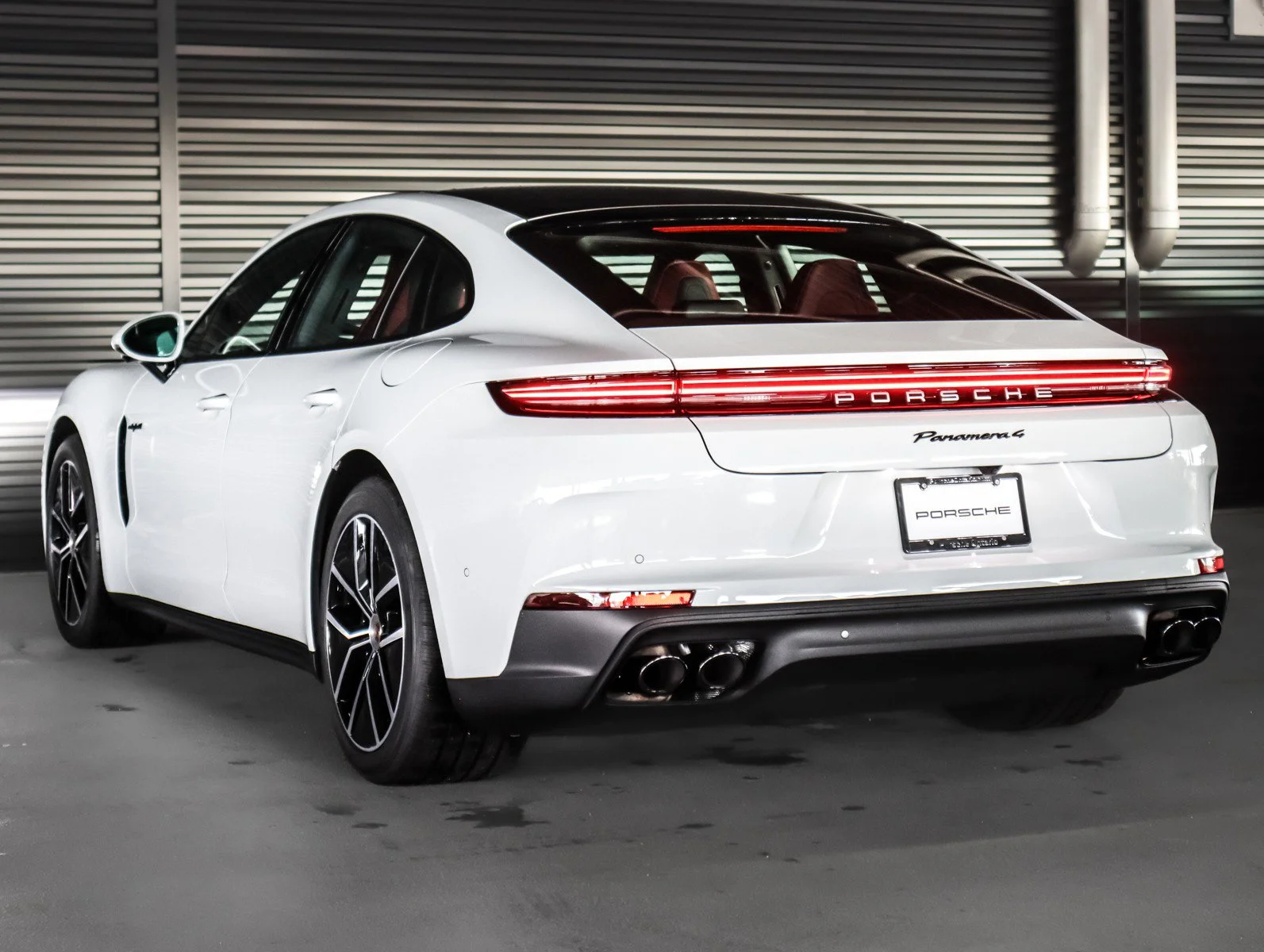 New 2026 Carrara White Metallic Porsche 4 E-Hybrid image 3