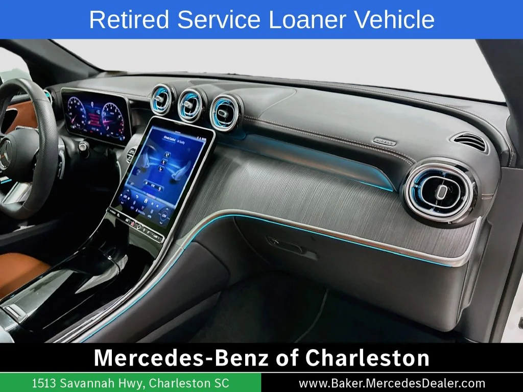 Used 2026 Polar White Mercedes-Benz GLC 300 image 30