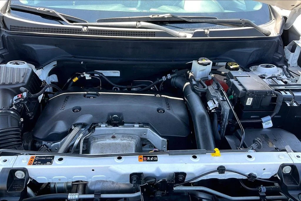 Used 2018 Beige Chevrolet Premier image 31