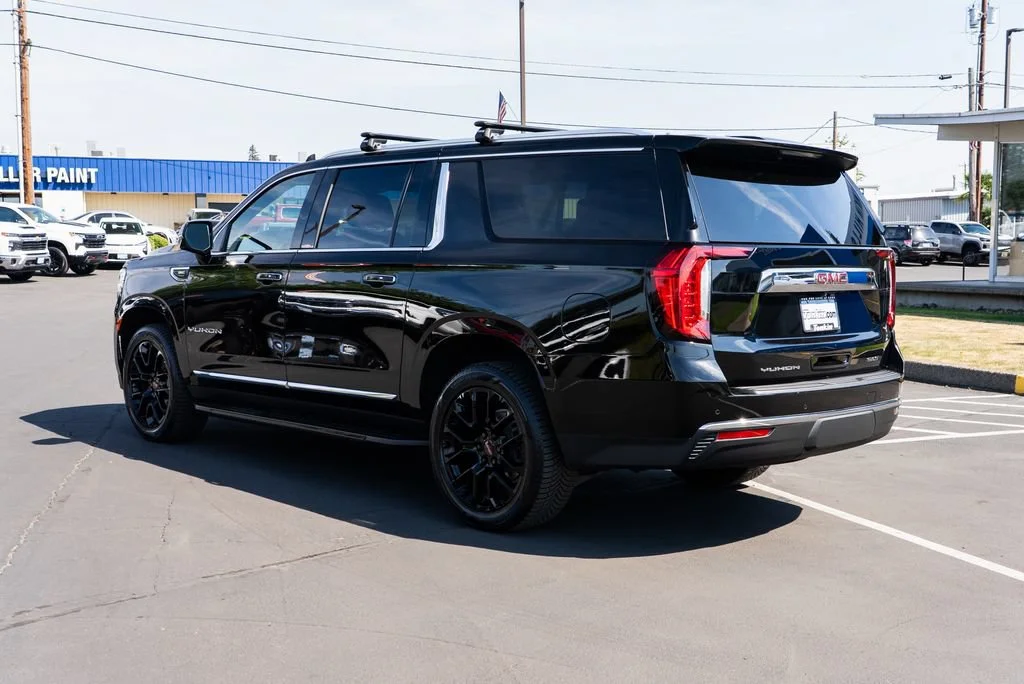 Used 2023 ONYX BLACK GMC SLT image 2