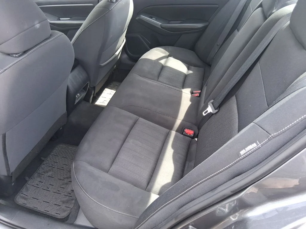 Used 2022 Gray Nissan 2.5 SV image 16