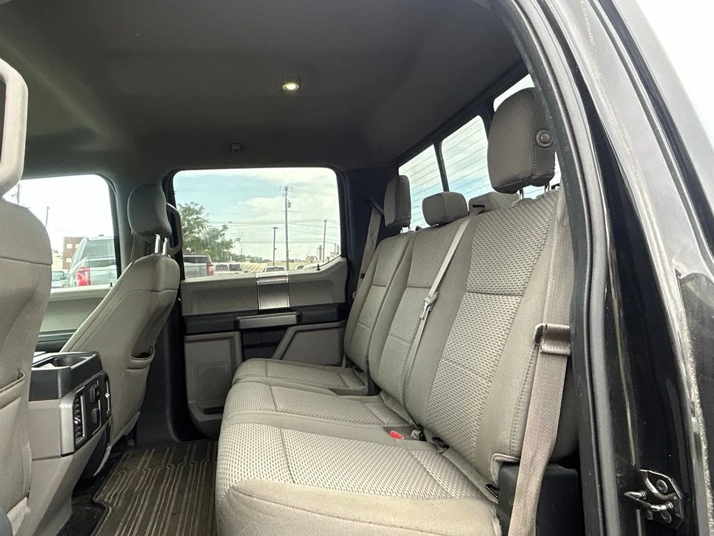 Used 2015 Black Ford XLT image 21