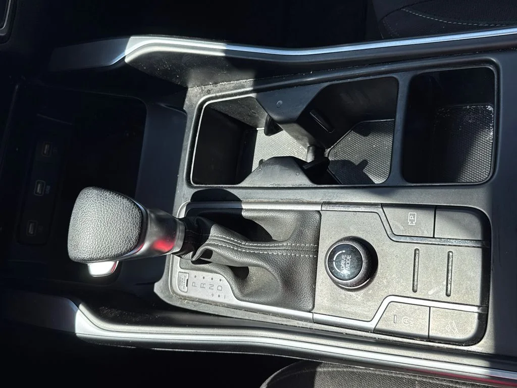 Used 2023 Silver Kia LX image 29