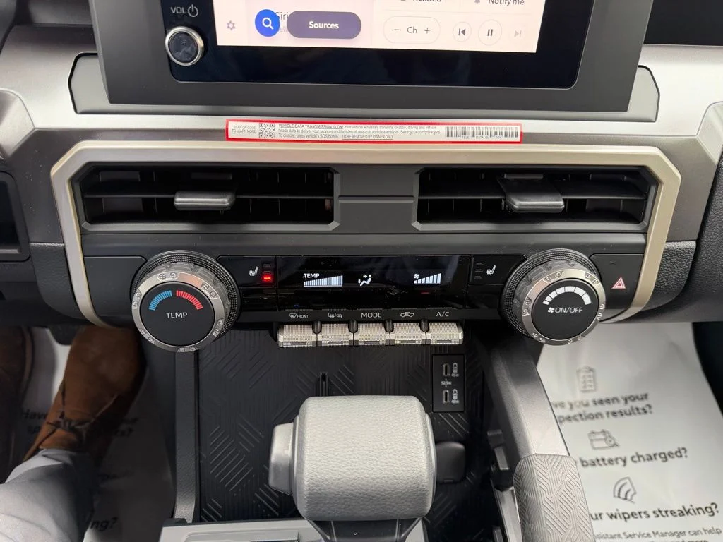 2026 Toyota Tacoma SR5 - Photo 18