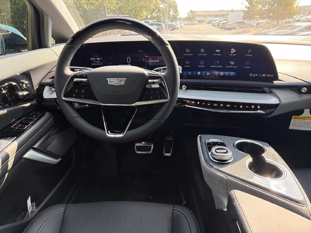 2027 Cadillac OPTIQ Premium Sport - Photo 33