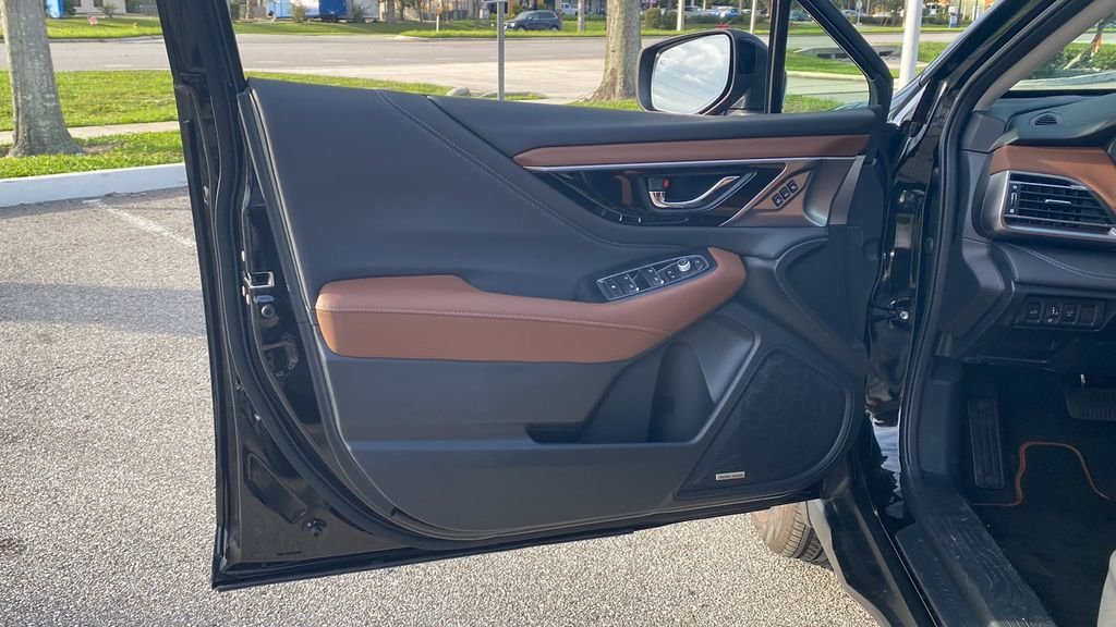 2025 Subaru Outback Touring - Photo 8