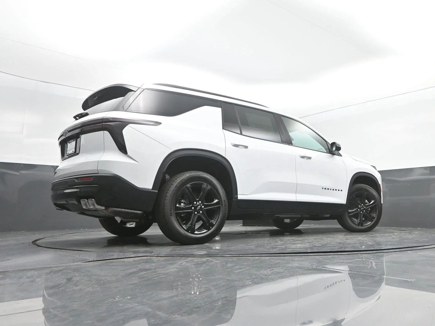 2027 Chevrolet Traverse LT - Photo 34