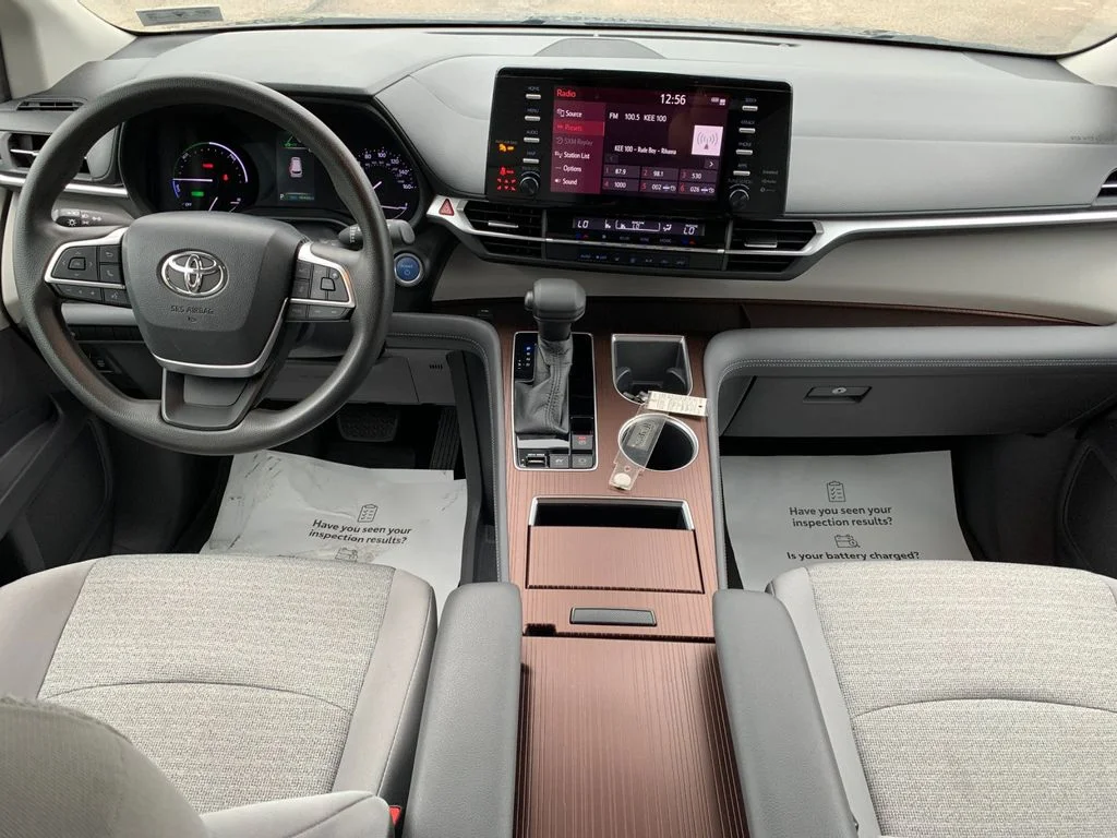 Used 2021  Toyota LE image 16