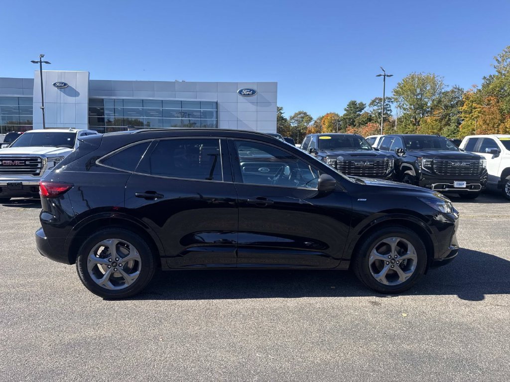 Used 2023 Black Ford ST-Line image 9