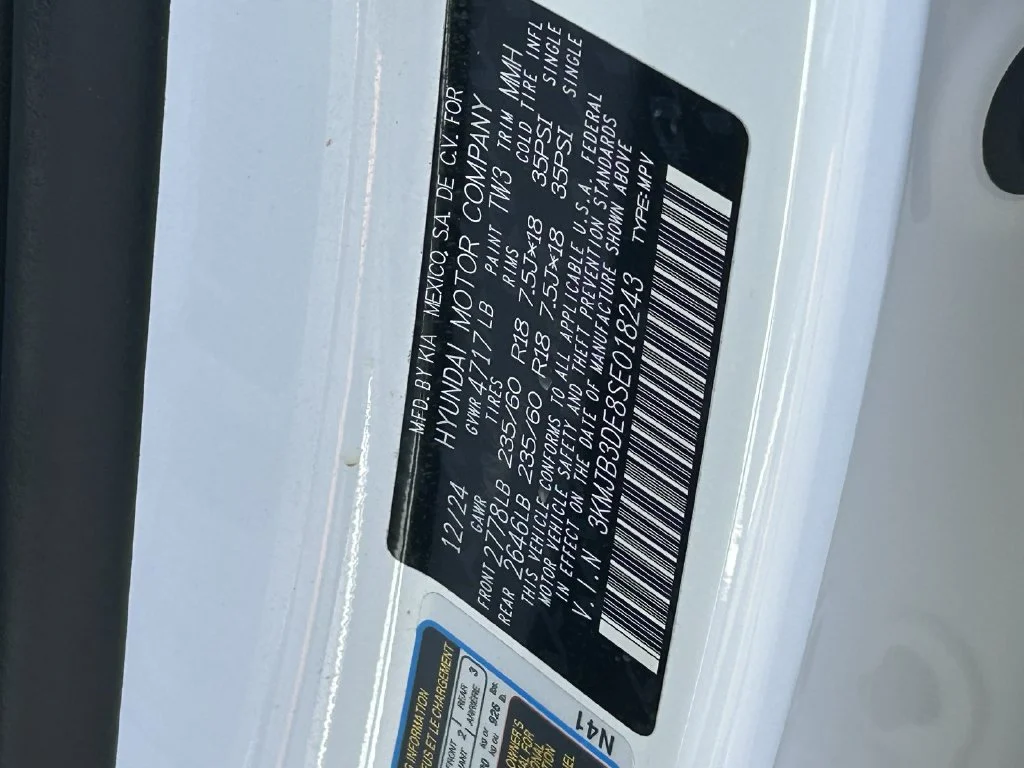 Used 2025 White Pearl Hyundai SEL image 30