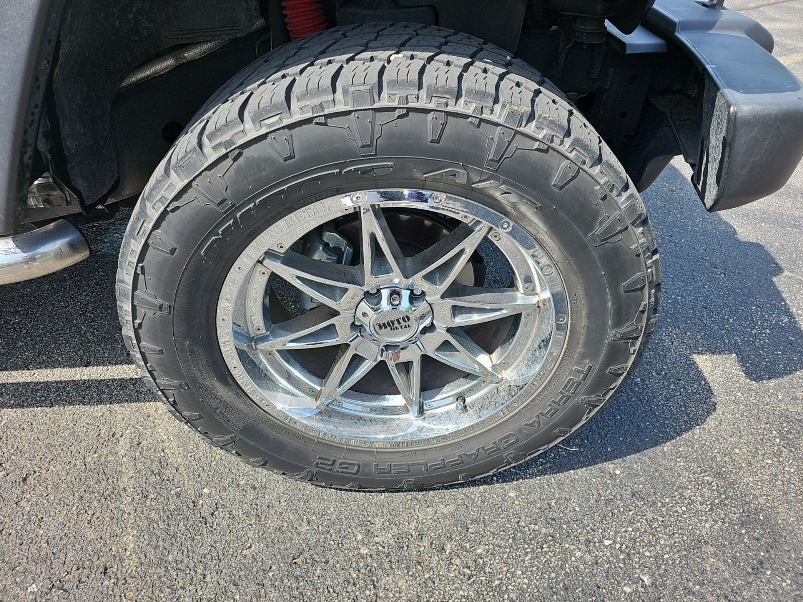 Used 2017 Black Clearcoat Jeep Sport image 9