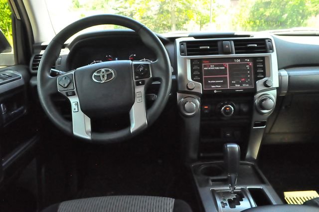 Used 2024  Toyota SR5 image 18
