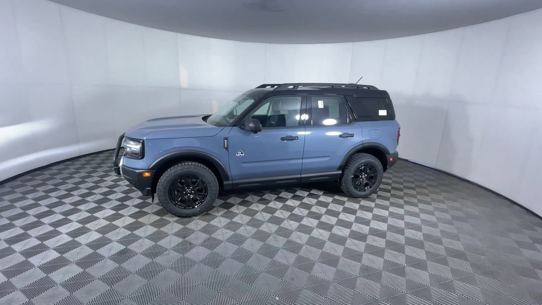 New 2025 Azure Gray Metallic Tri-Coat Ford Outer Banks image 4