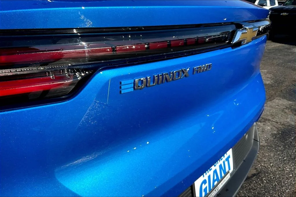 2026 Chevrolet Equinox EV 2LT - Photo 11