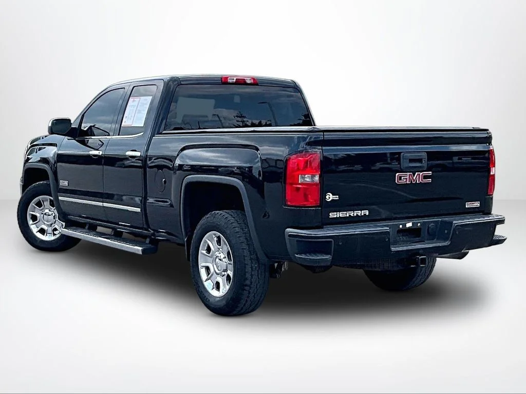 Used 2015 Black GMC SLE image 14