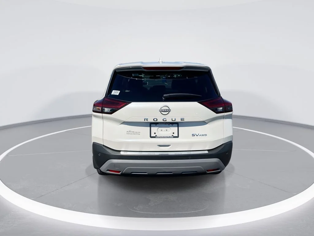 Used 2023 White Nissan SV image 7