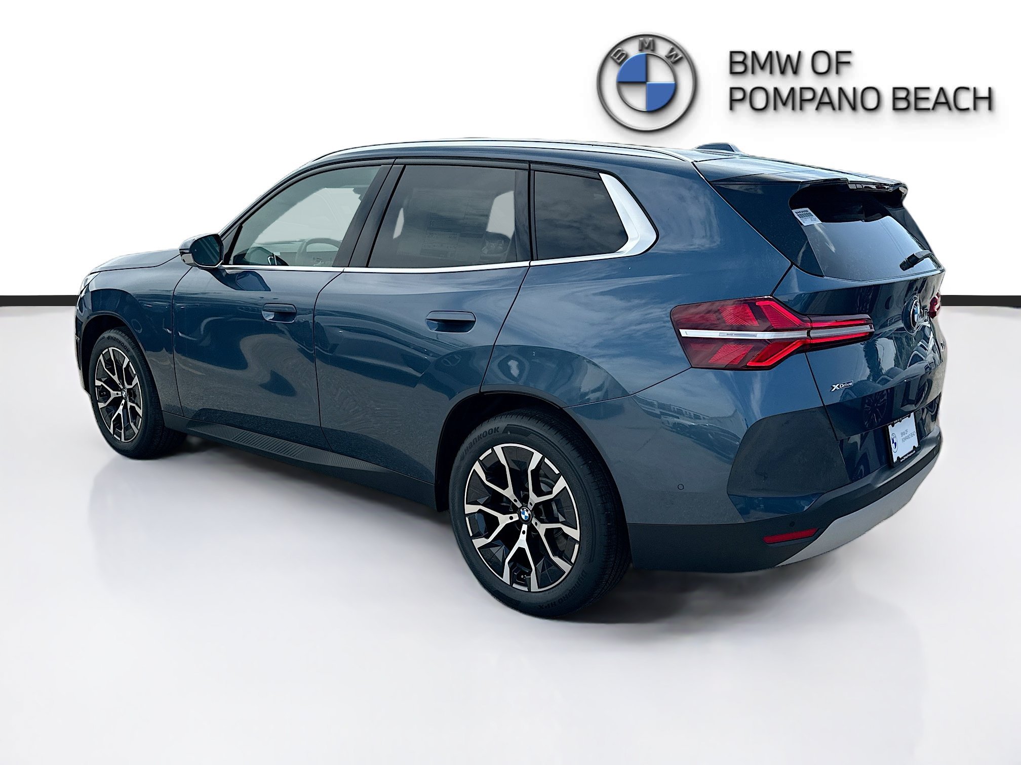New 2026 Arctic Race Blue Metallic BMW 30 xDrive image 4