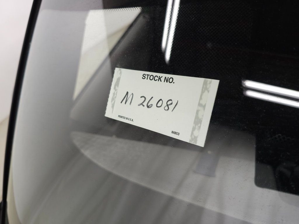 New 2026 British Racing Green MINI Signature Plus image 32