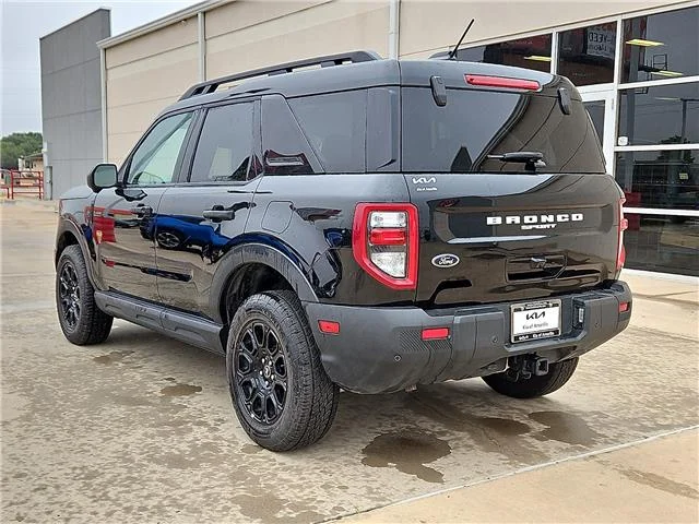 Used 2025 Black Ford Badlands 4x4 image 2