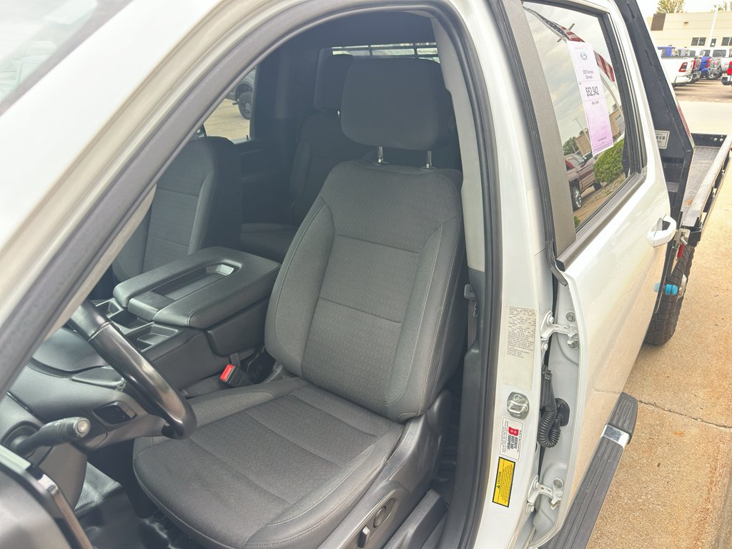 Used 2025 Summit White Chevrolet LT image 28