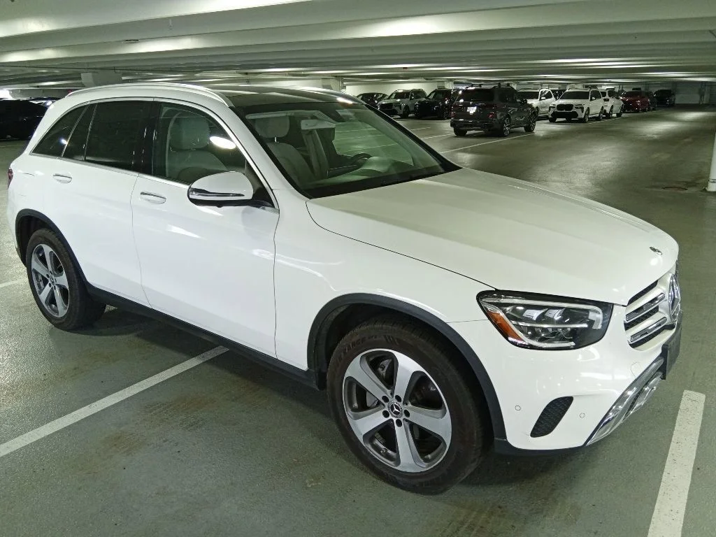 Used 2020 Polar White Mercedes-Benz GLC 300 image 3