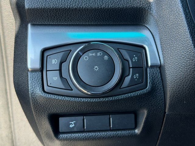 Used 2016 Blue Ford Limited image 26