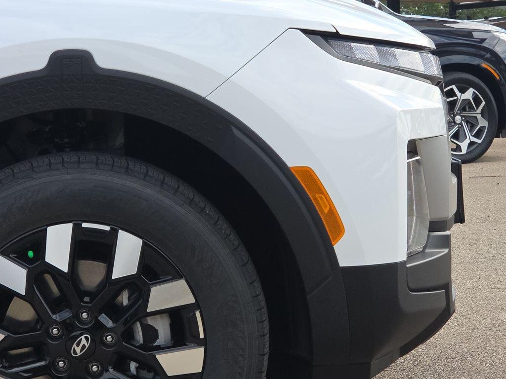 New 2026 White Hyundai SEL FWD image 5