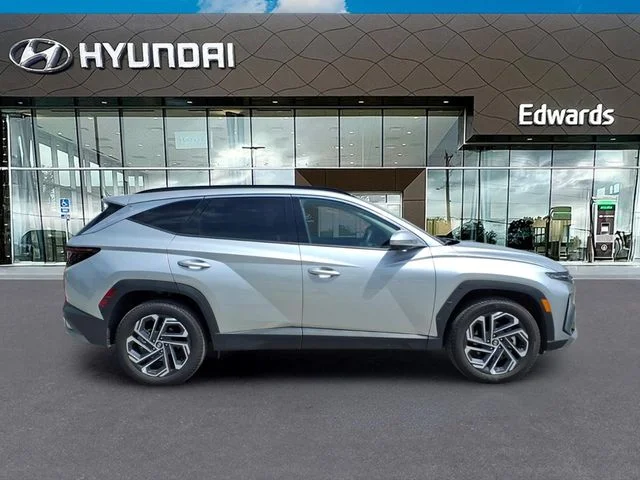 Used 2025 Silver Hyundai Limited image 4