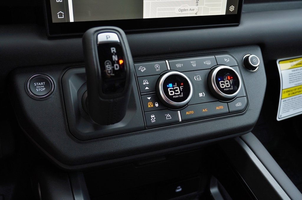 2025 LAND ROVER DEFENDER - Image 30