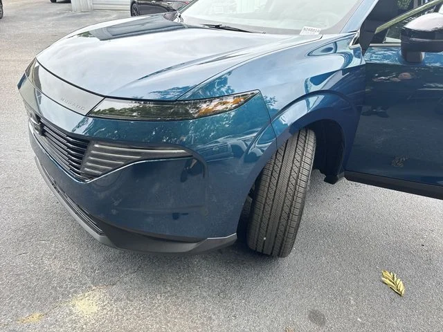 Used 2026 Blue Nissan SL image 33