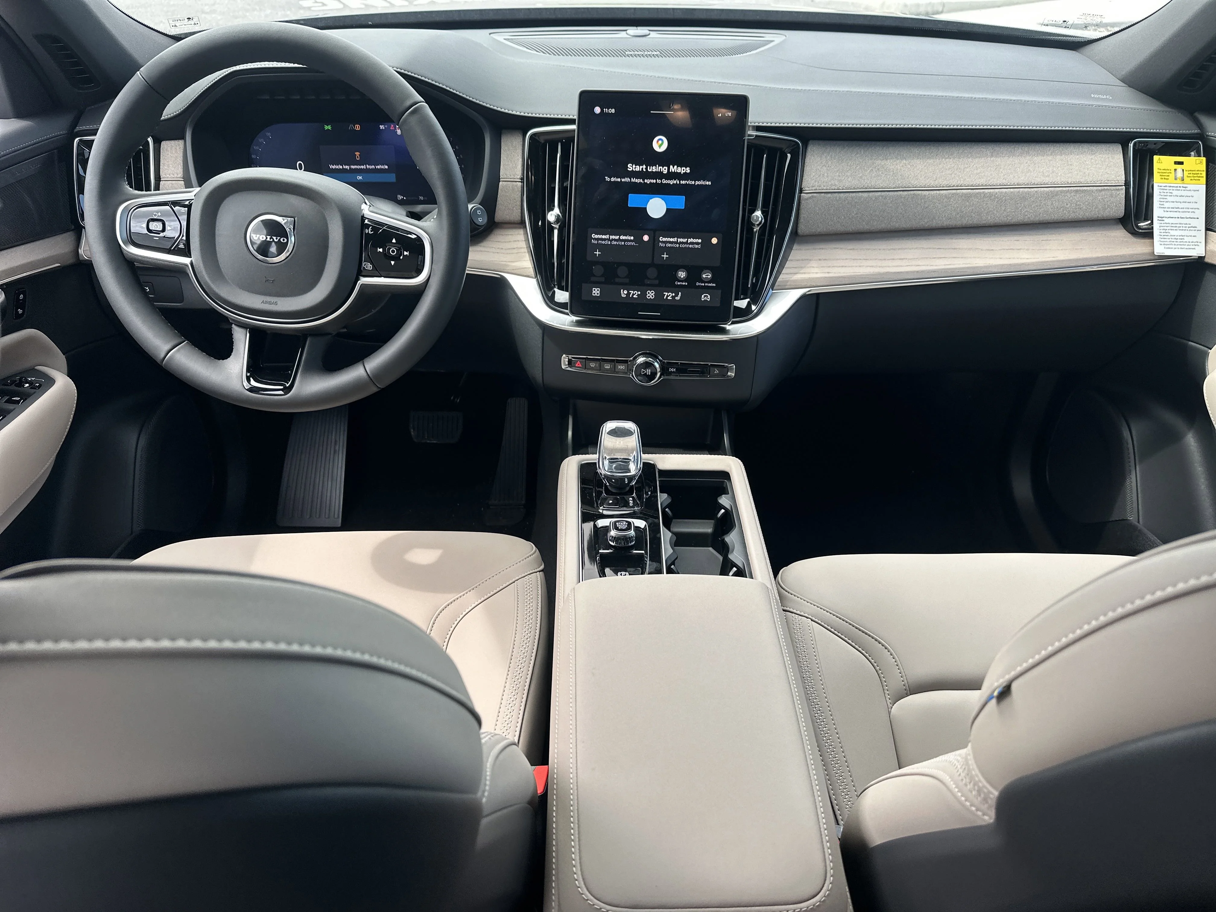 2026 Volvo XC90 Plus - Photo 16