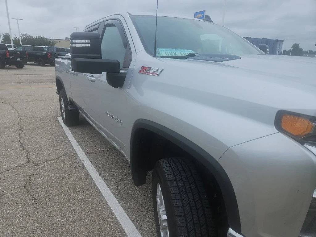 Used 2020 Silver Chevrolet LT image 2
