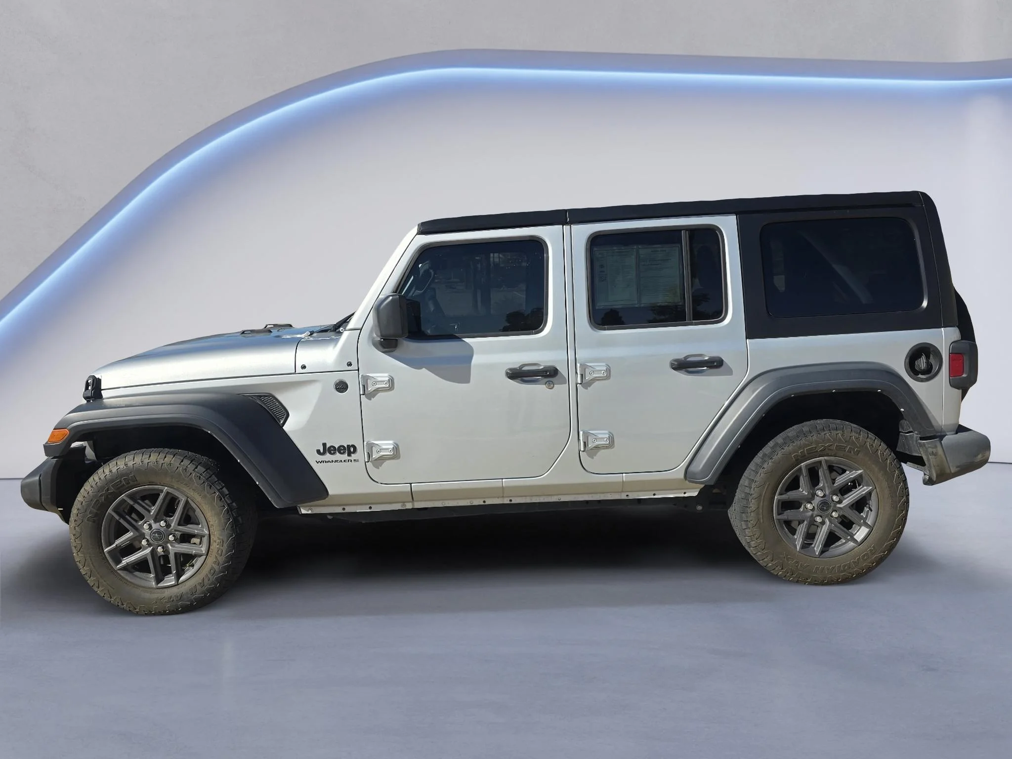 Used 2024 Silver Zynith Clearcoat Jeep Sport S image 2
