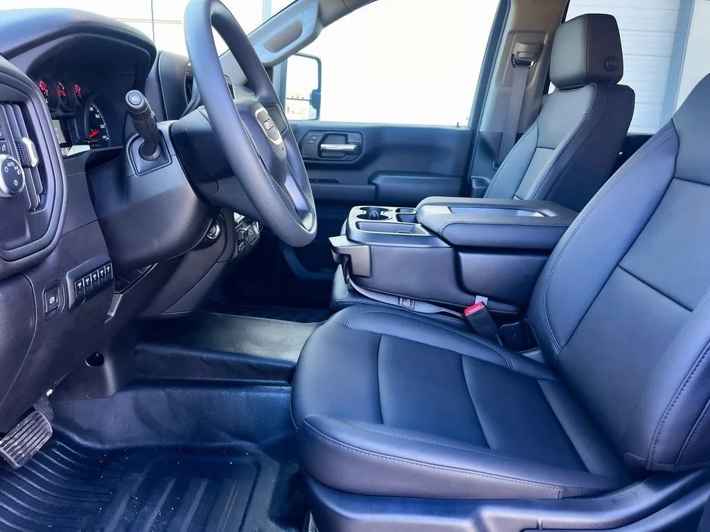 2025 GMC Sierra 2500HD Pro - Photo 18