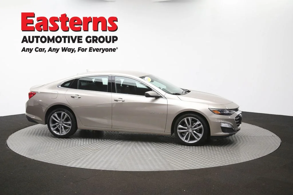 Used 2025 Gray Chevrolet LT image 46