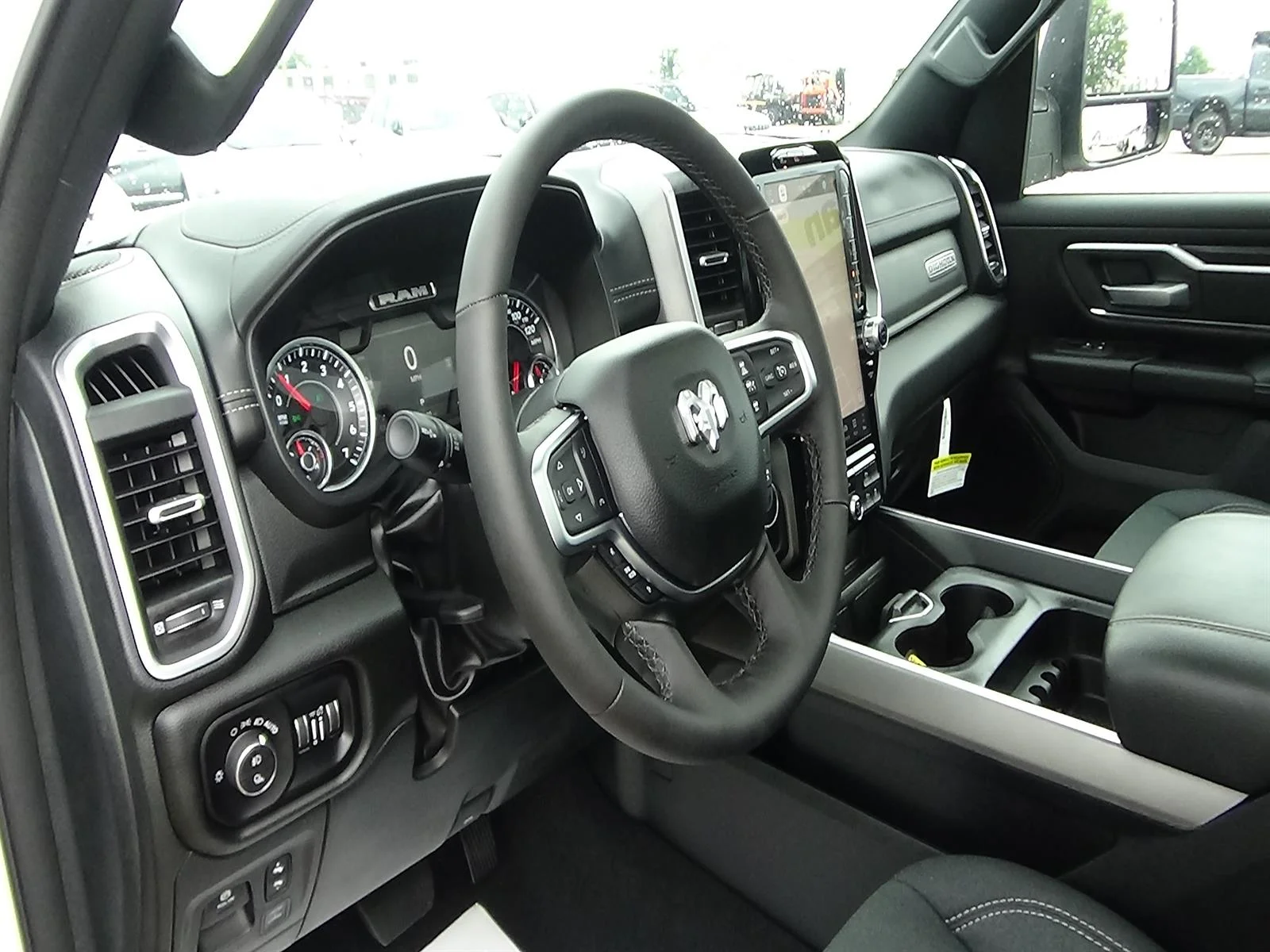 Used 2025 Bright White Clear Coat (pw7) RAM Big Horn image 19