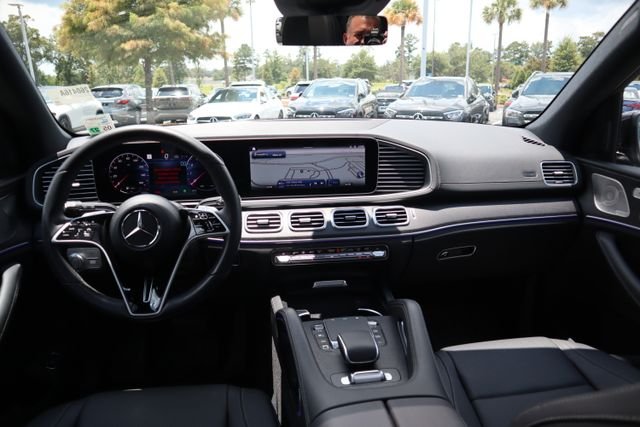 Certified Used 2025 Obsidian Black Metallic Mercedes-Benz GLS 450 image 24