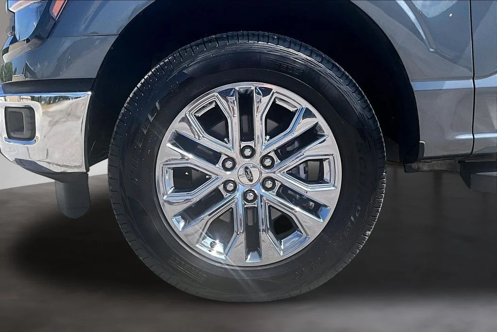 Used 2026 Gray Ford XLT image 31