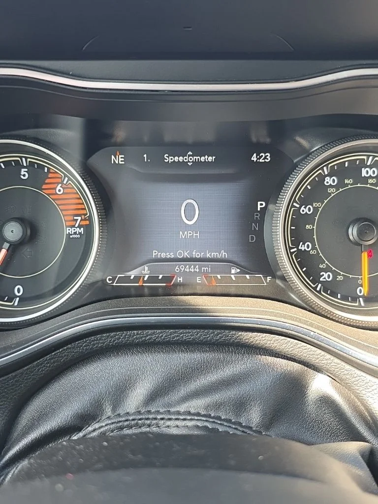 Used 2019 Diamond Black Jeep Trailhawk image 41