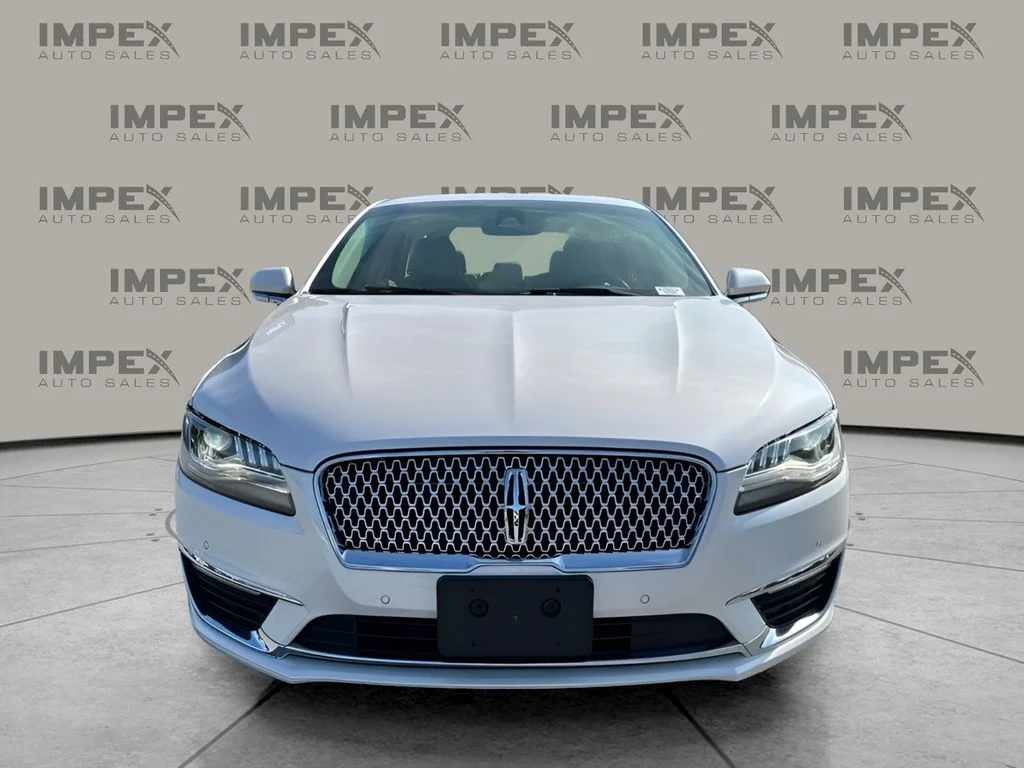 Used 2019 White Lincoln Reserve image 8
