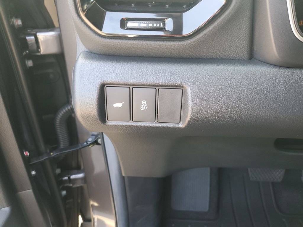 Used 2025 WHITE Honda EX-L image 21