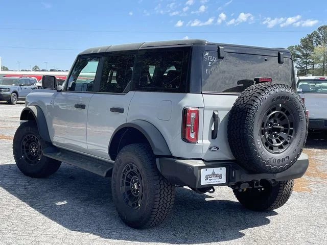 New 2026 Avalanche Gray Ford Outer Banks® image 4