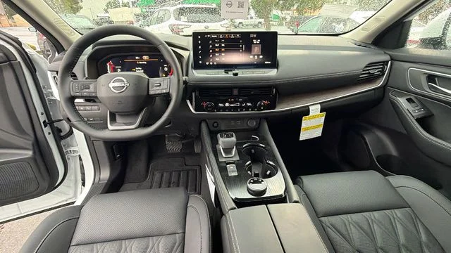 New 2026 Everest White Pearl TriCoat Nissan Platinum image 18