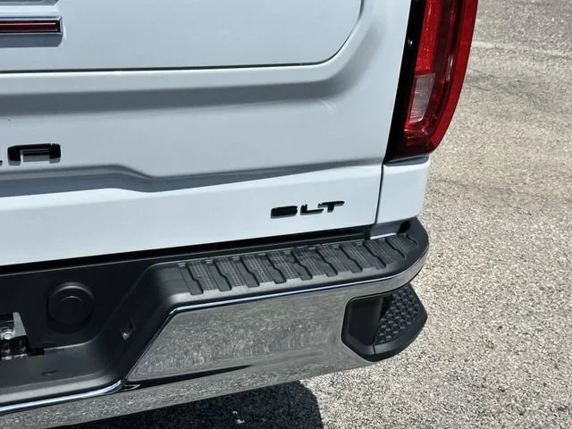 New 2026 Glacier White Tricoat GMC SLT image 8