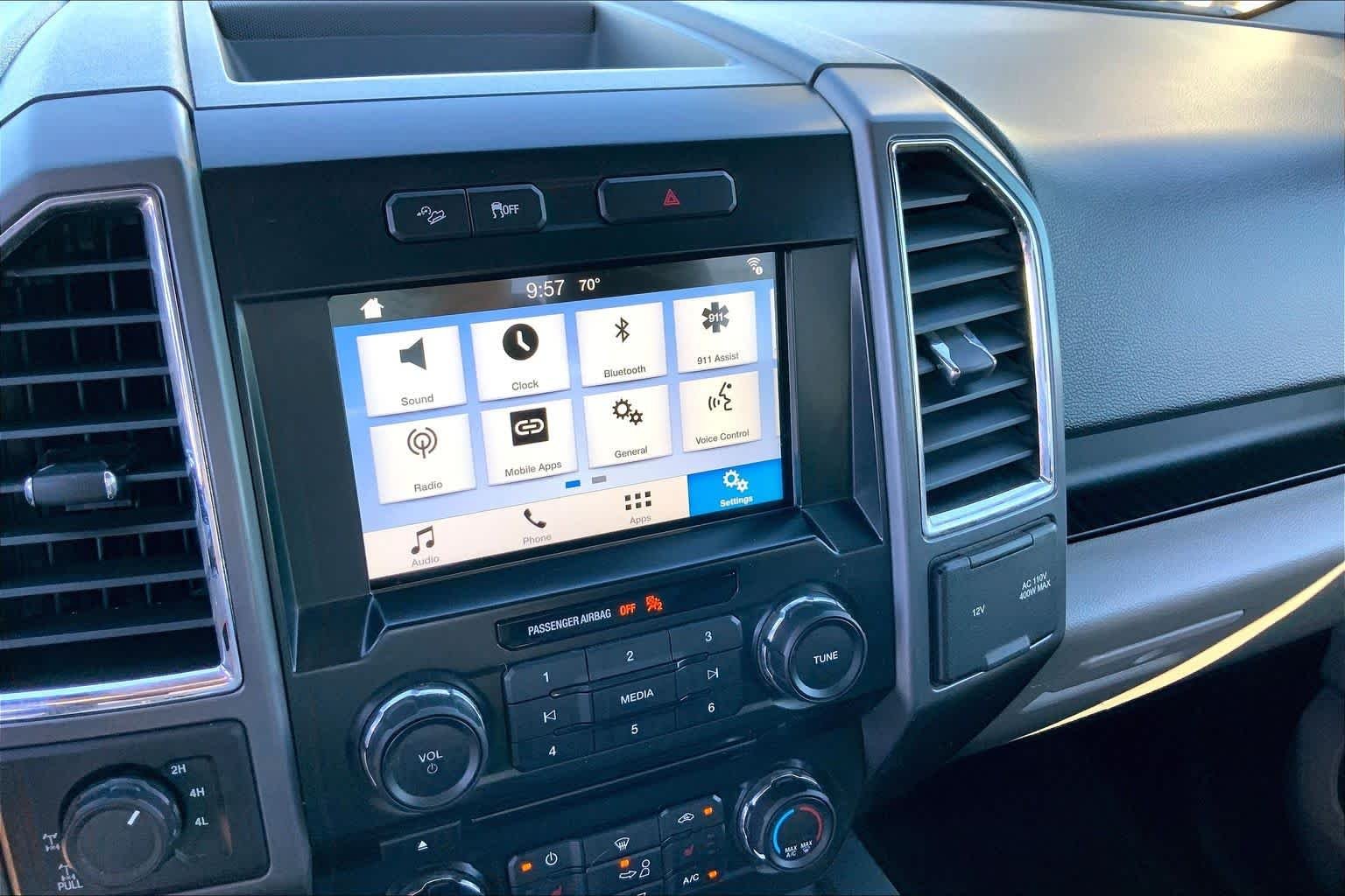 Used 2016 Blue Jeans Metallic Ford XLT image 33