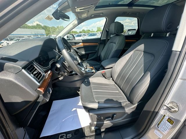 Used 2023 Silver Audi 45 S line Premium image 22