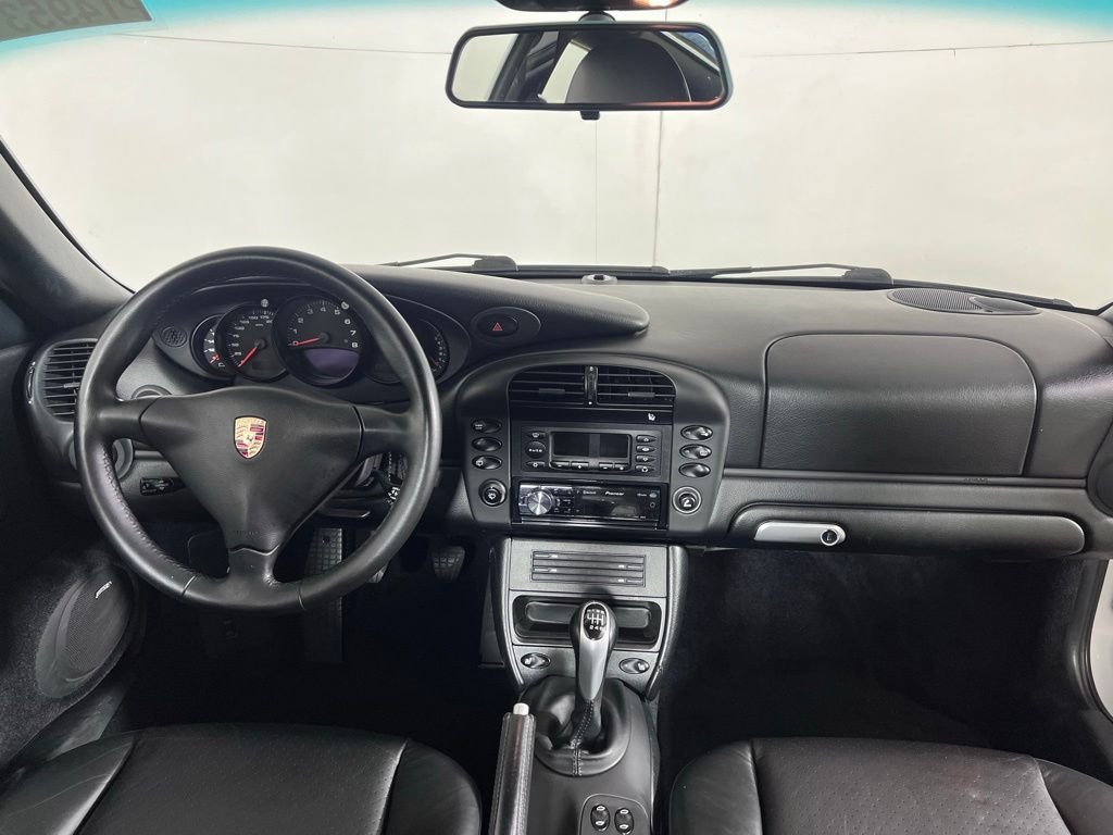 Used 2003  Porsche Carrera image 25